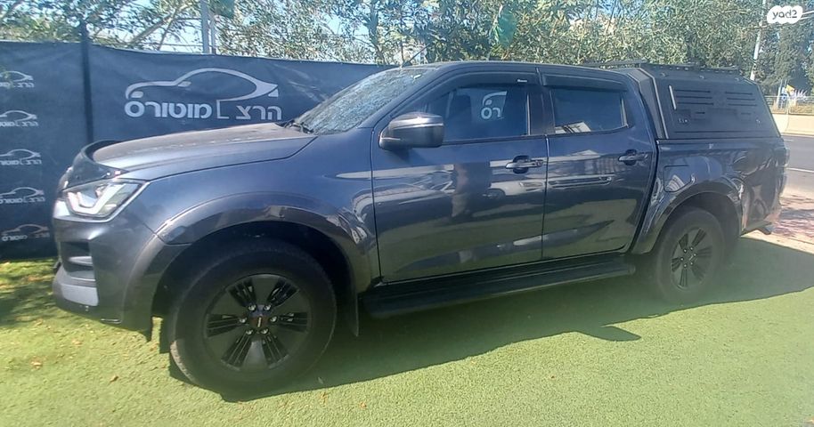 איסוזו די-מקס