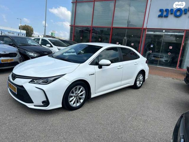 טויוטה קורולה