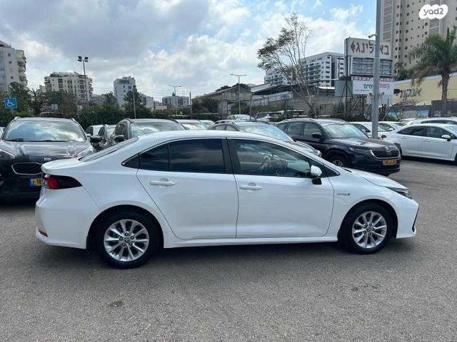 טויוטה קורולה