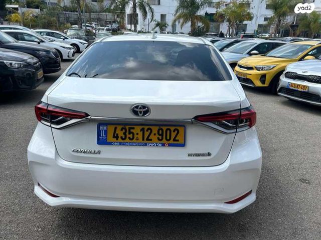 טויוטה קורולה