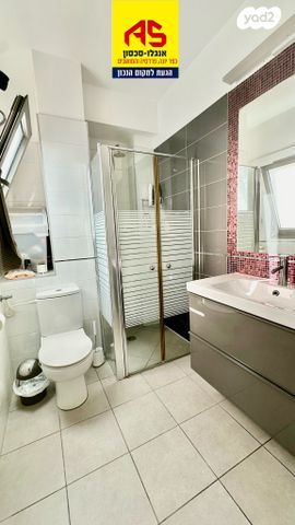 גג/ פנטהאוז, אהוד מנור, יפה נוף, כפר יונה