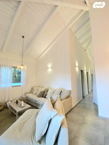 בית פרטי/ קוטג', נופך