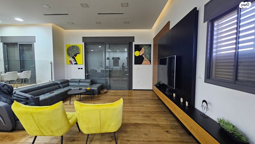 בית פרטי/ קוטג', מיתר / כרמית