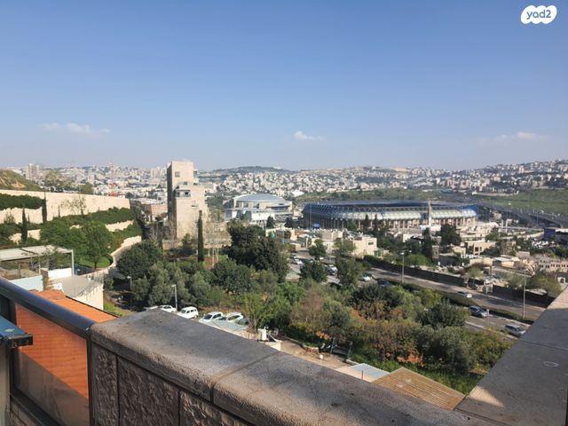 דירת גן, ברכה צפירה, רמת שרת, ירושלים