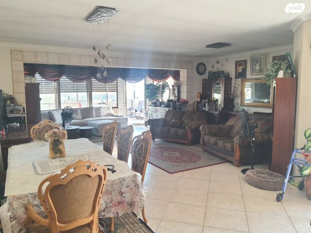 דירת גן, ברכה צפירה, רמת שרת, ירושלים