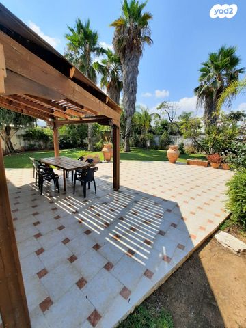 בית פרטי/ קוטג', מלכת שבא 9, רובע ט"ו, אשדוד