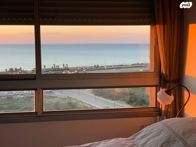 גג/ פנטהאוז, מיכאל נאמן 18, גלילות, תל אביב יפו