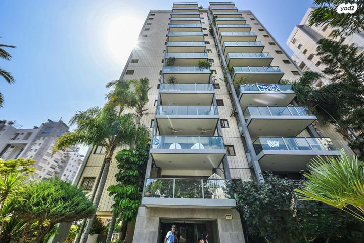 אבשלום חביב 