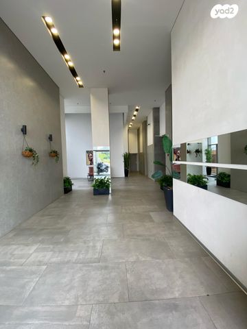 דירה, מעיין 13, ראש העין