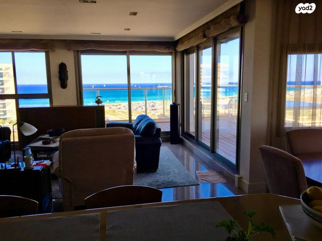 גג/ פנטהאוז, מיכאל נאמן 18, גלילות, תל אביב יפו