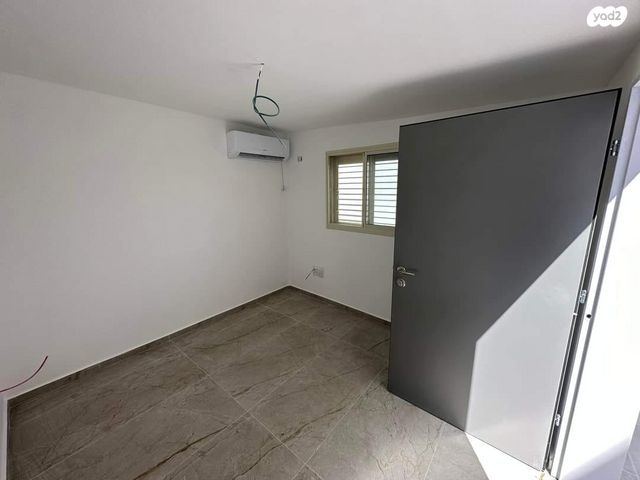 משרדים, שדרות ירושלים, קרית ים