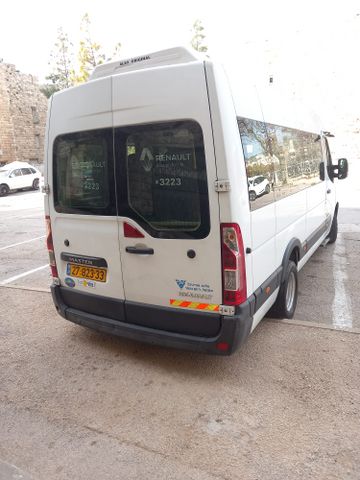 מיניבוסים ורכבי הסעות