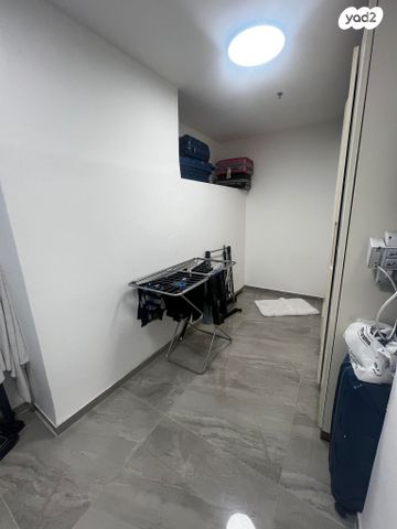 דירת גן, חרוב, חיפה