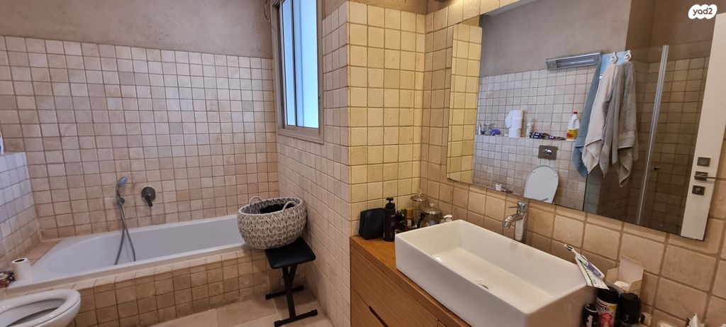 דו משפחתי, אז"ר, אלון, רמת השרון