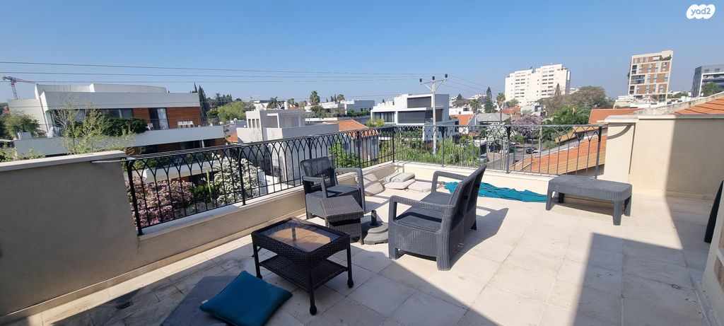 דו משפחתי, אז"ר, אלון, רמת השרון