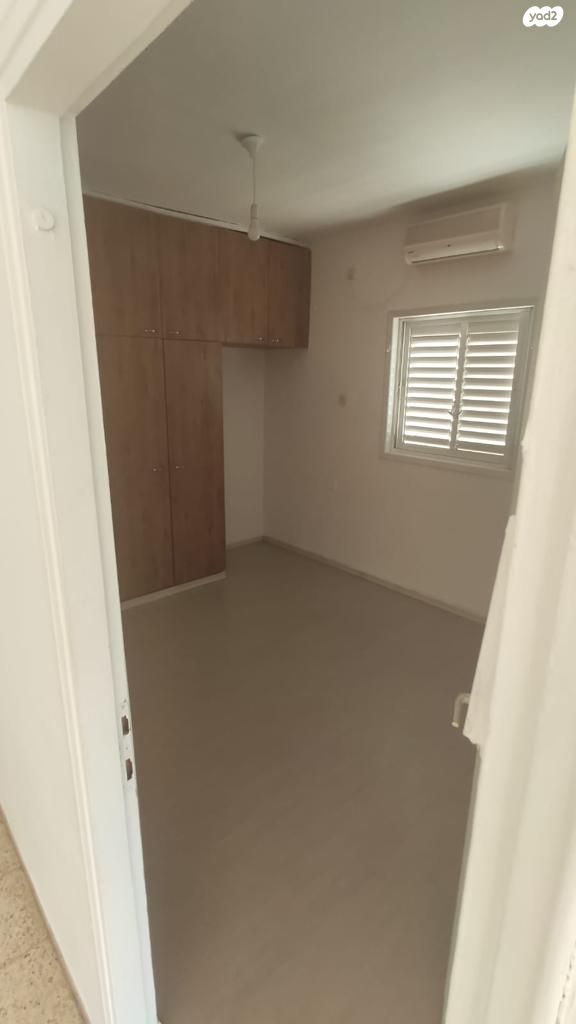 דירה, כובשי החרמון, רחובות