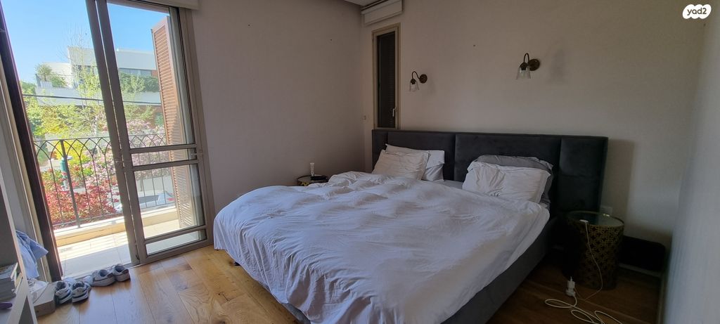 דו משפחתי, אז"ר, אלון, רמת השרון