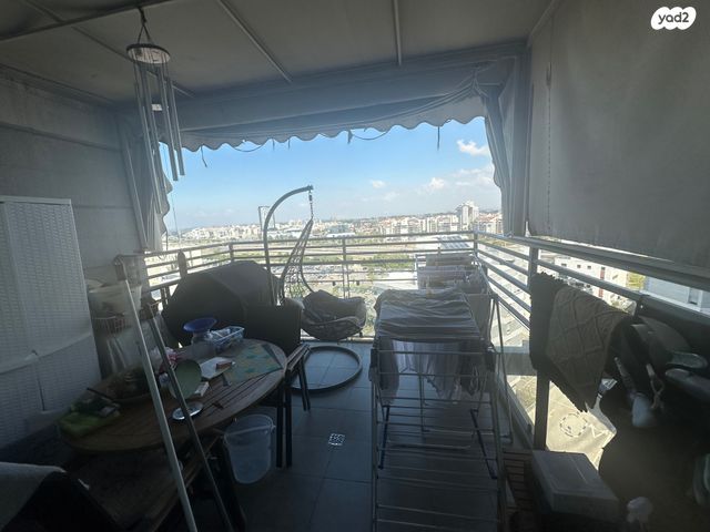 דירה, שביל הזהב, 2008, רעננה