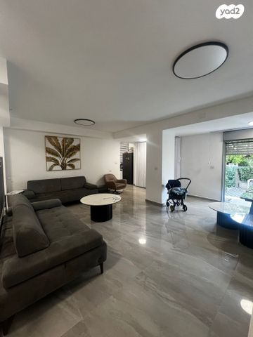 דירת גן, חרוב, חיפה