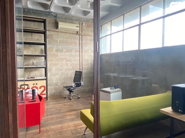 משרדים, פועלי צדק, תלפיות תעשיה ומסחר, ירושלים