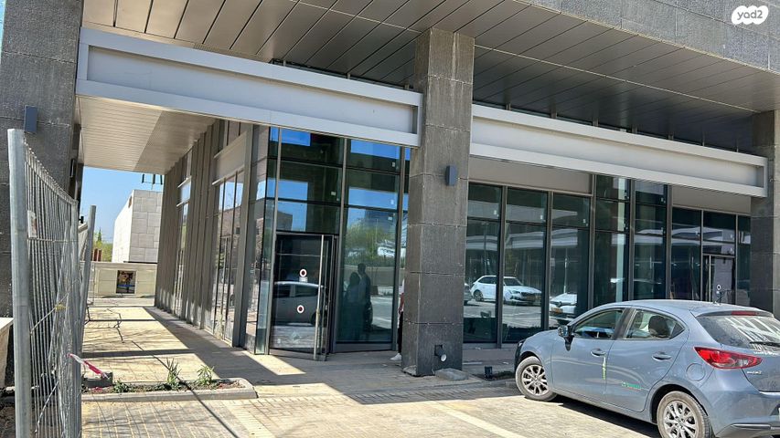 חנויות/ שטח מסחרי, מרכז עינב, מודיעין מכבים רעות