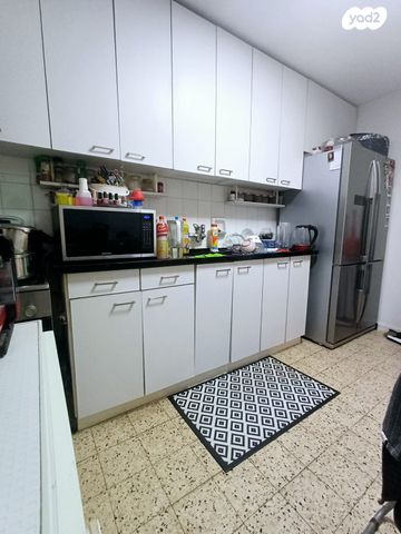 דירה, אייזיק רמבה, ארמון הנציב, תלפיות מזרח, ירושלים