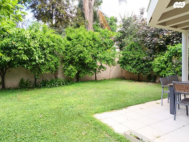 בית פרטי/ קוטג', התפוח, קדימה צורן