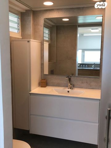 דירה, אלי לנדאו 4, הרצליה