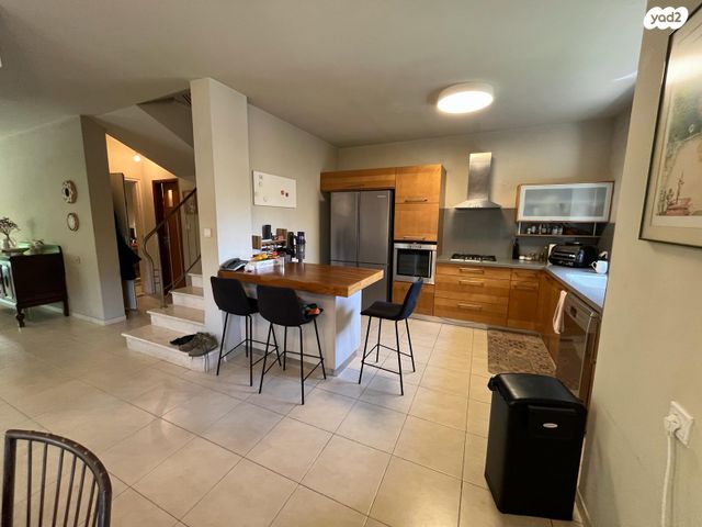 בית פרטי/ קוטג', התפוח, קדימה צורן