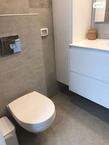 דירה, אלי לנדאו 4, הרצליה