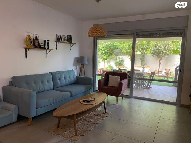 דירת גן, מגדל העמק