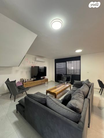 בית פרטי/ קוטג', אופקים