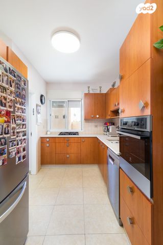 דירה, שאול אביגור, חומת שמואל, הר חומה, ירושלים