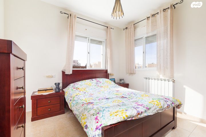 דירה, שאול אביגור, חומת שמואל, הר חומה, ירושלים