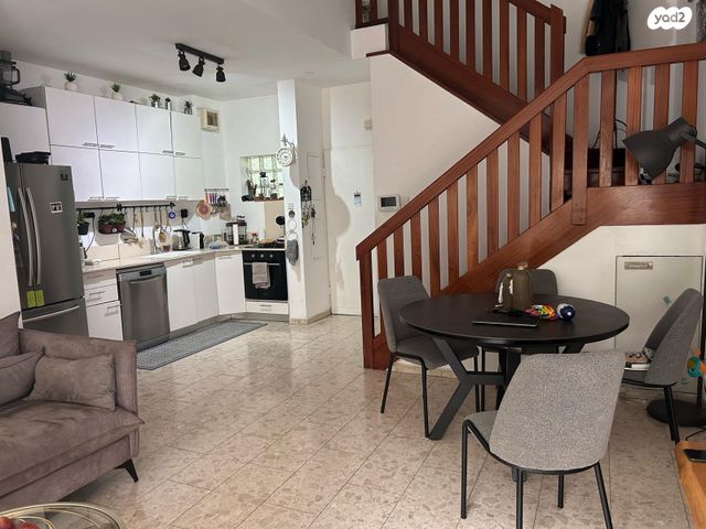 דופלקס, תל אביב יפו