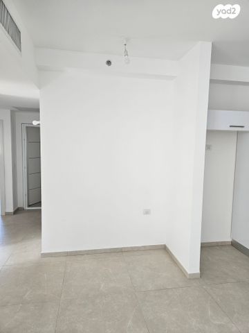 דירה, נחל בניאס 7, אגמים, נתניה