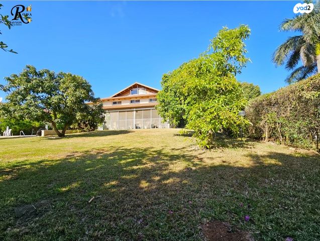 בית פרטי/ קוטג', סביון