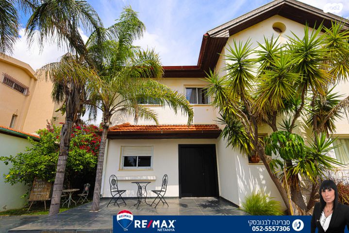 בית פרטי/ קוטג', האלון, נורדיה