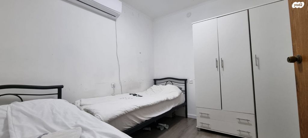 דו משפחתי, ערד