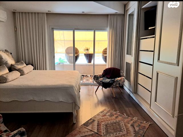 דו משפחתי, מזכרת בתיה