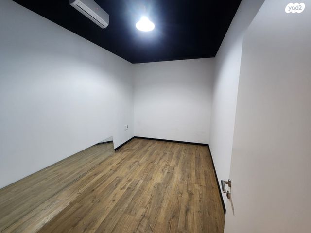 משרדים, דרך לב השרון 42, צורן, קדימה צורן