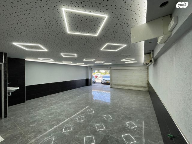 חנויות/ שטח מסחרי, חיפה