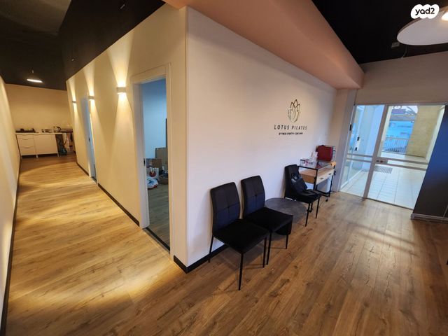 משרדים, דרך לב השרון 42, צורן, קדימה צורן