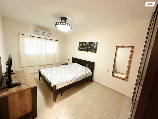 דירה, מלכת שבא, אילת