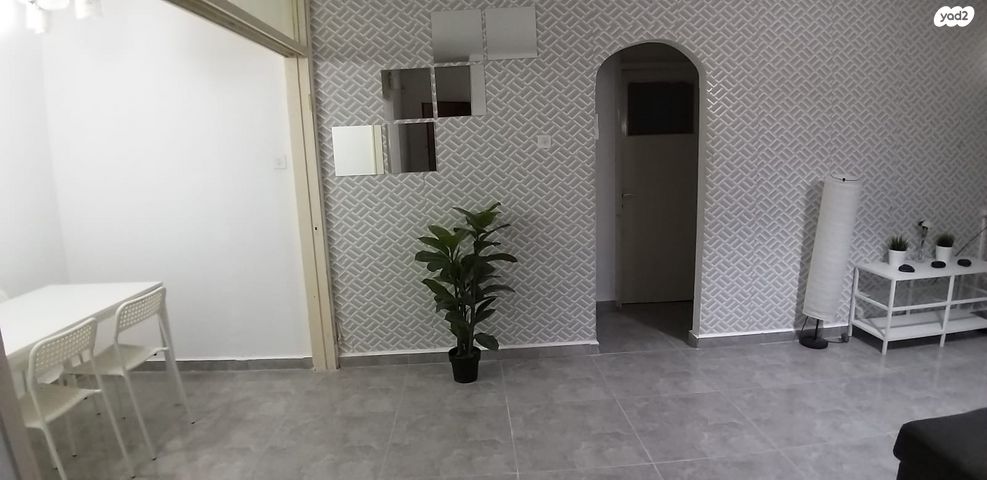 דירה, אלעזר בן יאיר, ערד