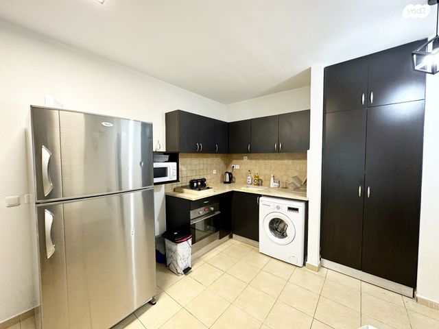 דירה, מלכת שבא, אילת