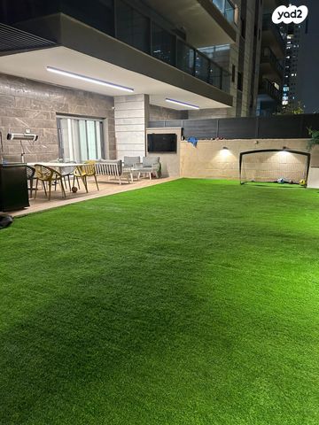 דירת גן, פארק המושבה, באר יעקב