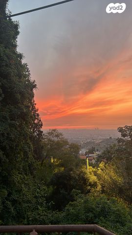 דו משפחתי, גלבוע, אלפי מנשה