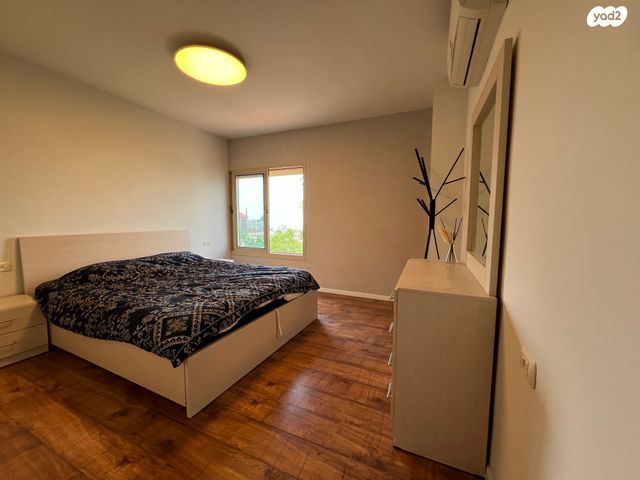 דו משפחתי, גלבוע, אלפי מנשה