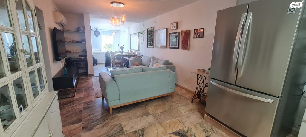 דירה, אחד העם, שיכון עובדים, טבריה